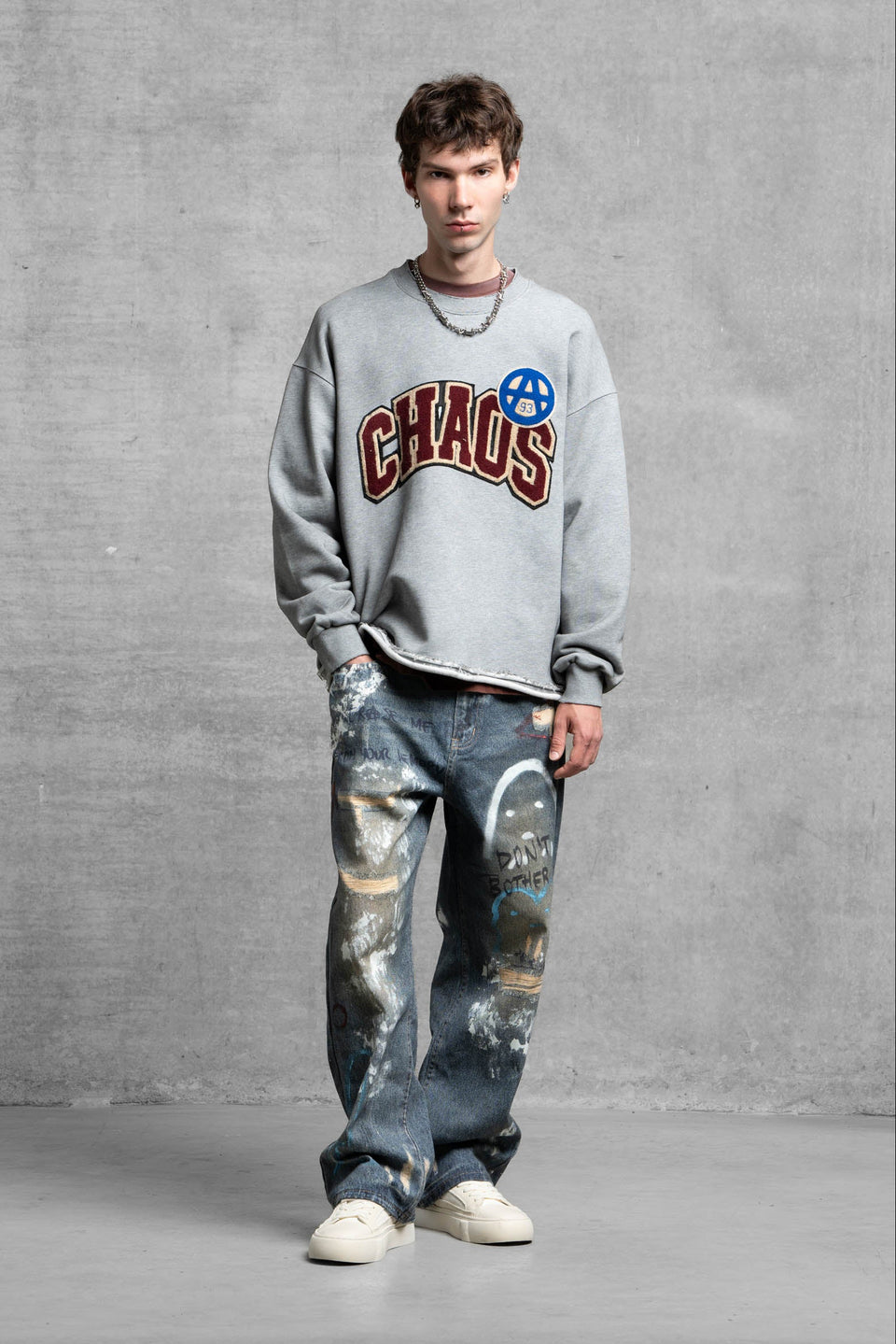 PATCH CREW NECK