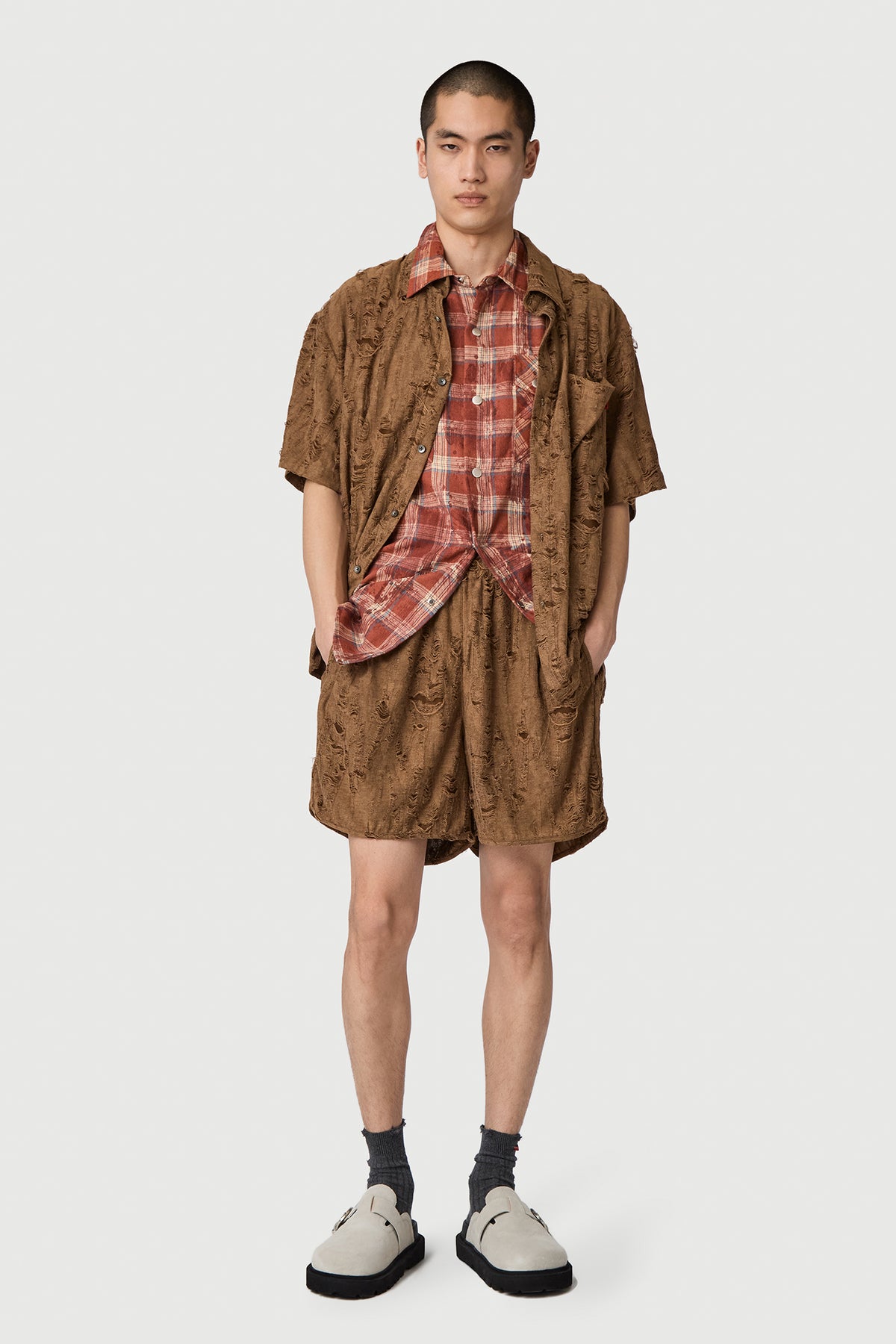 RAT RACE SHORTS BROWN